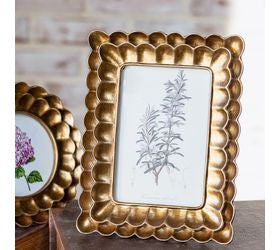 Bronze Scallop Frame