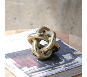 Knot Decor