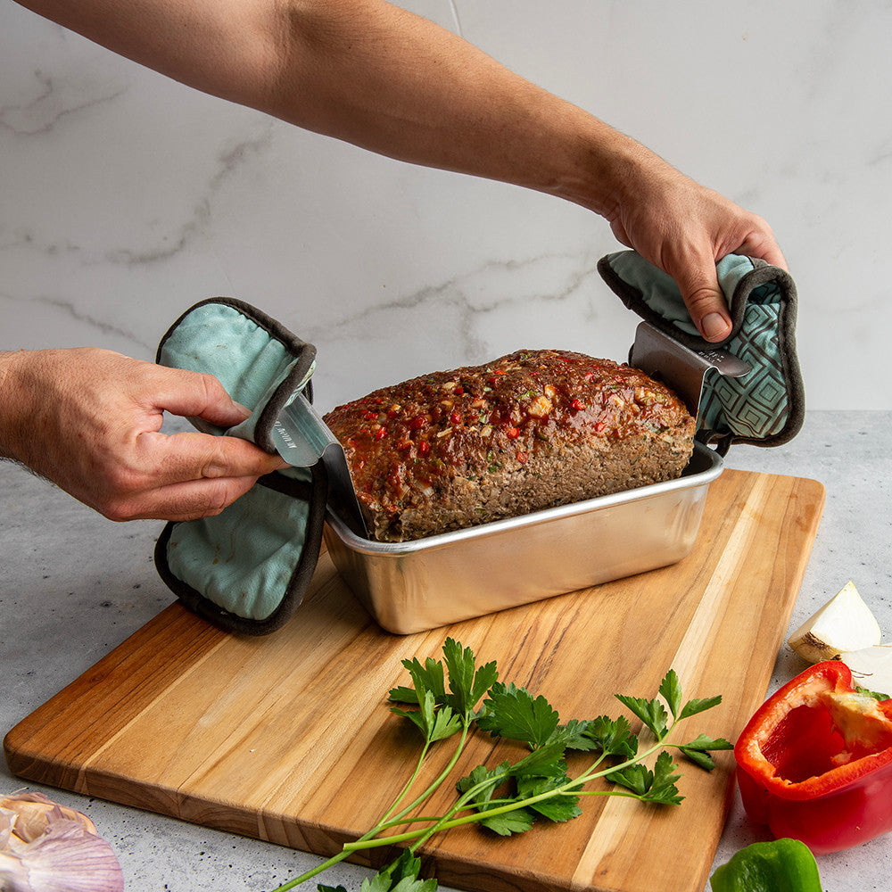 Meatloaf Pan w/Lifting Trivet