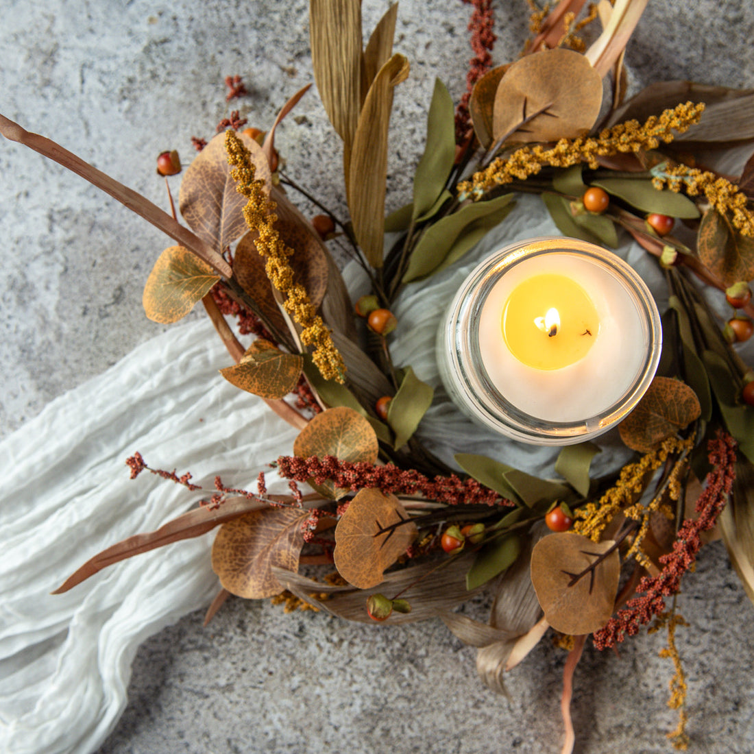 Mixed Heather Candle Ring w/ Berries