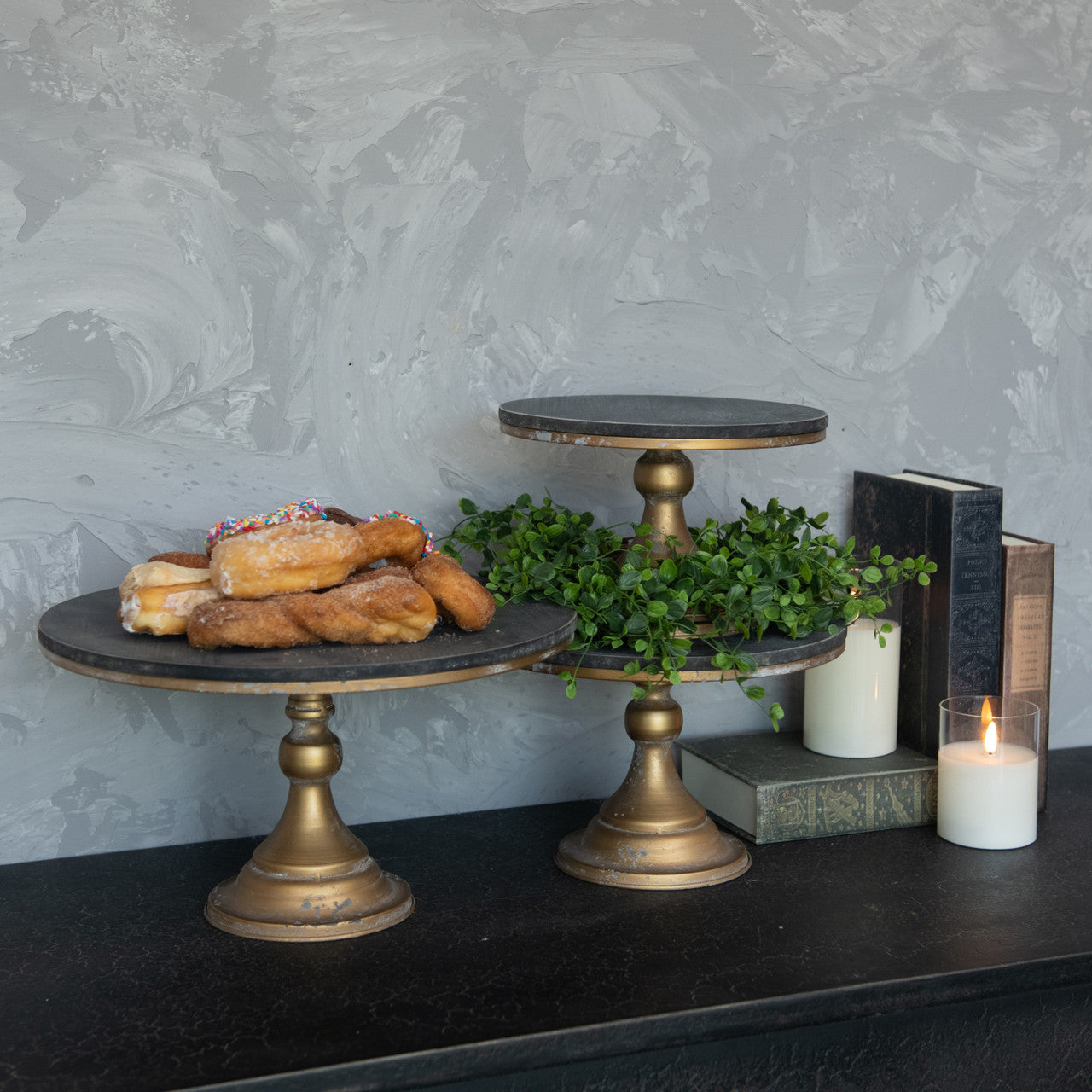 Black & Gold Pedestal