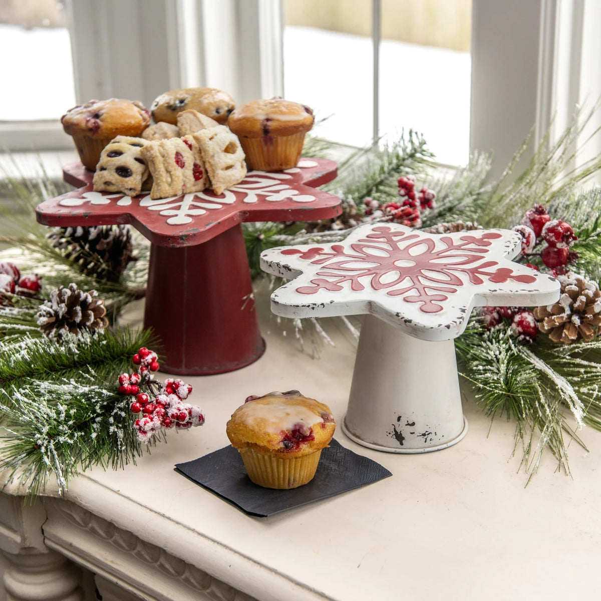 Snowflake Cake Stand