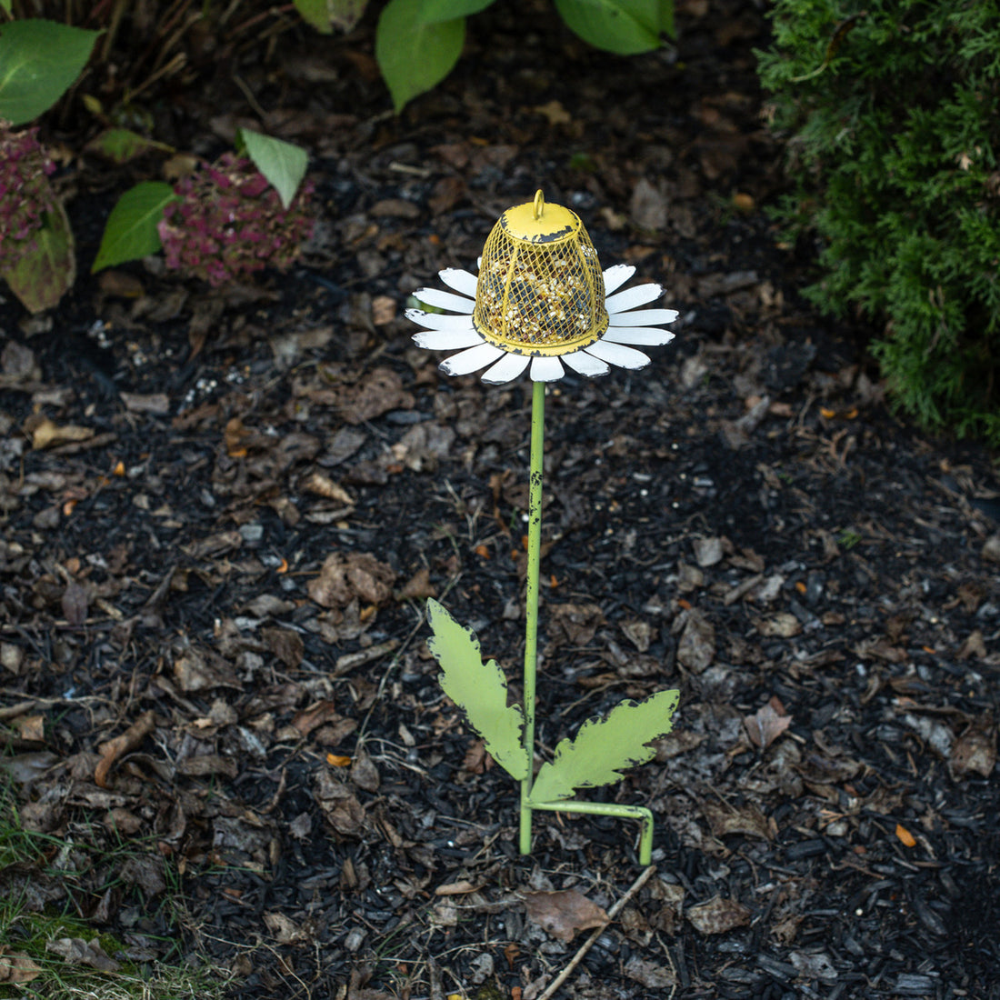 Daisy Bird Feeder