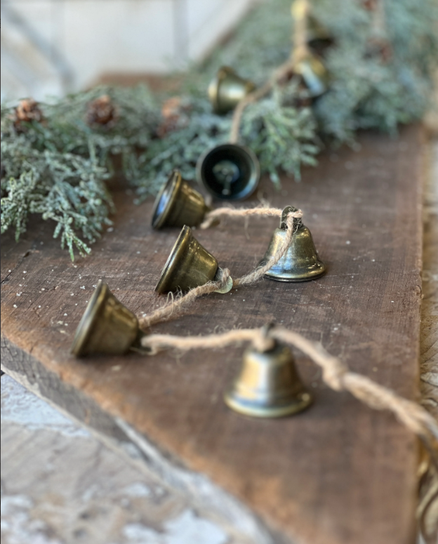 Crescendo Bell Garland | 5&