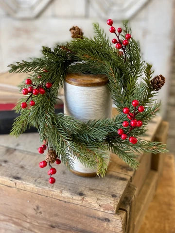 White Spruce w/ Berry Candle Ring