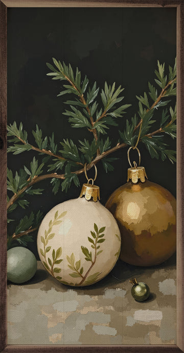 Gold &amp; White Ornament