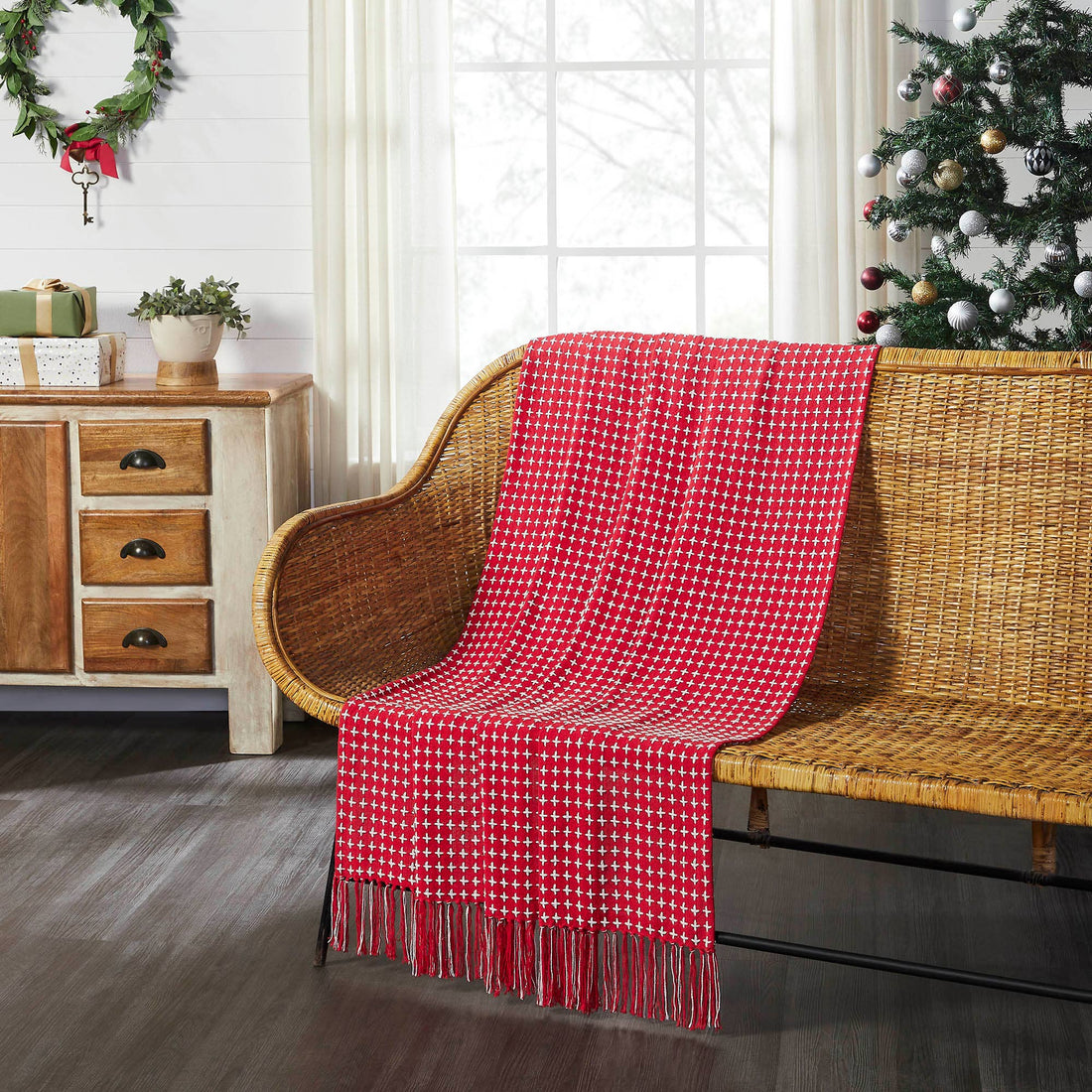 Red Woven Throw Blanket with Fringe – Gallen Collection