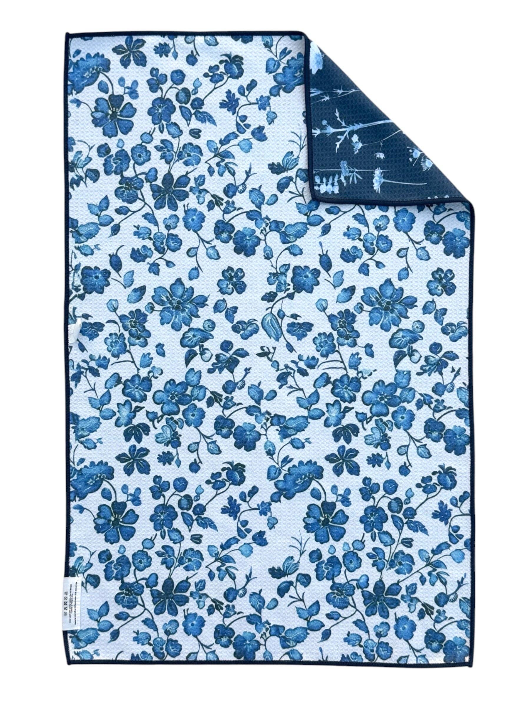 Blue Willow: Reversible Hand Towel &amp; Washcloth