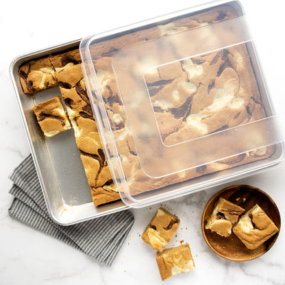 High-Sided Half Sheet w/Lid