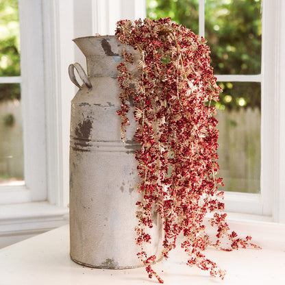 Draping Red Glitter Buds