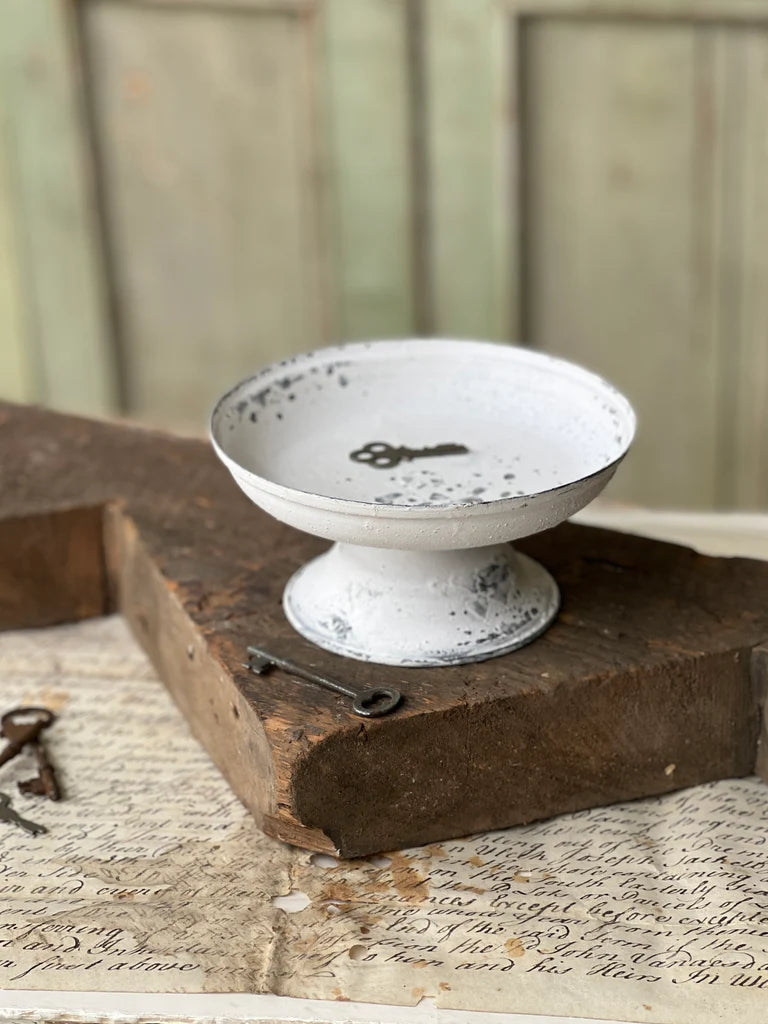 6.75" Cream Pedestal Plate
