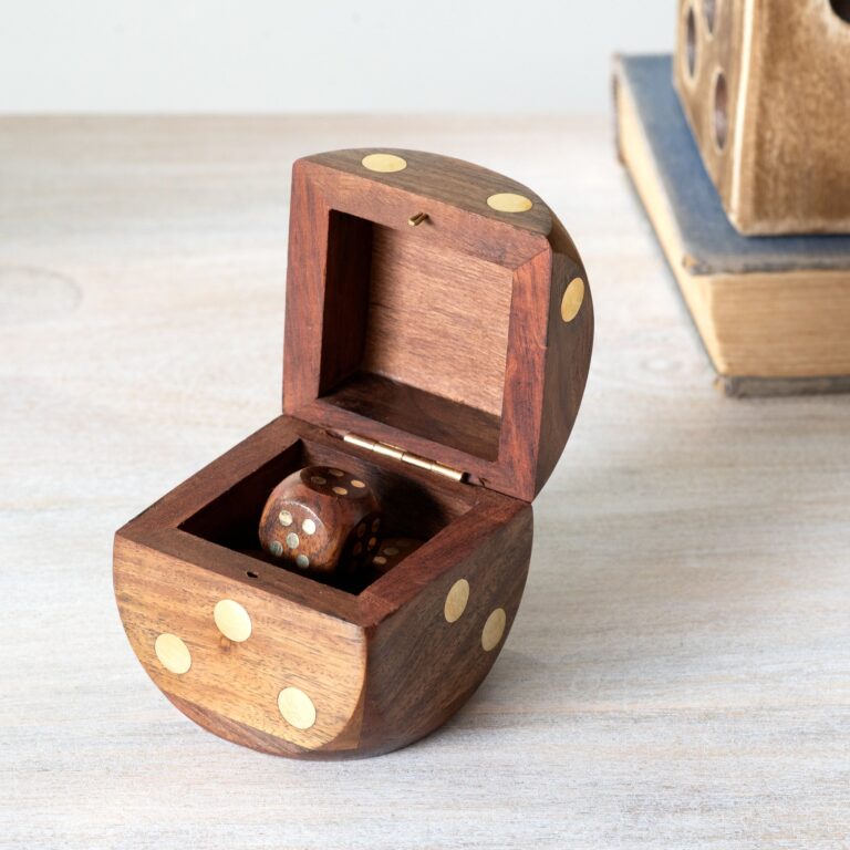 Wood Dice