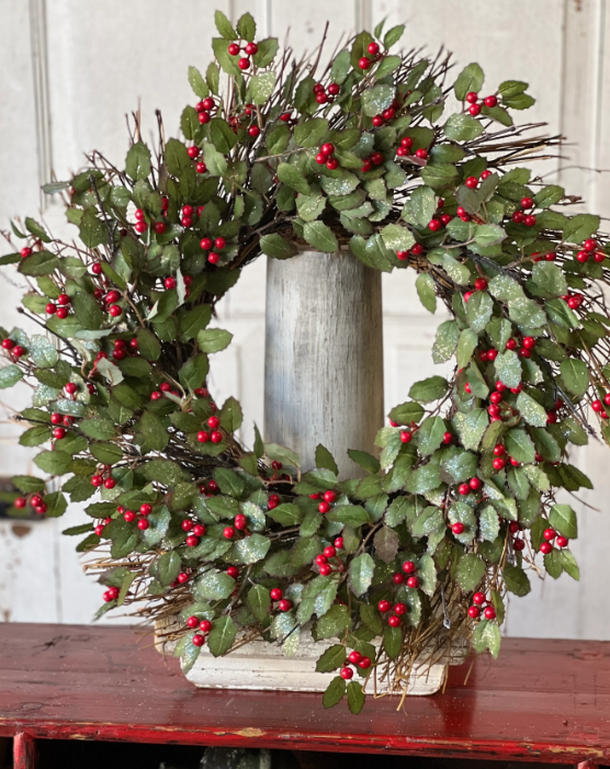 Holly Wreath w/Berries