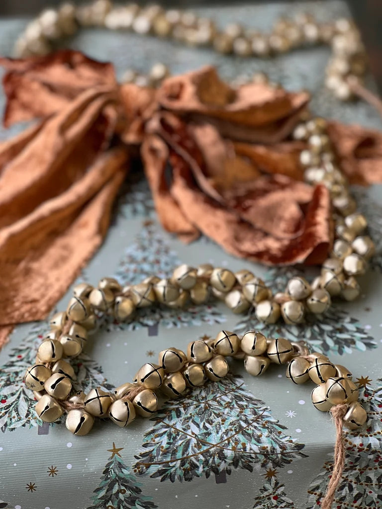 Jingle All the Way Garland | Gold