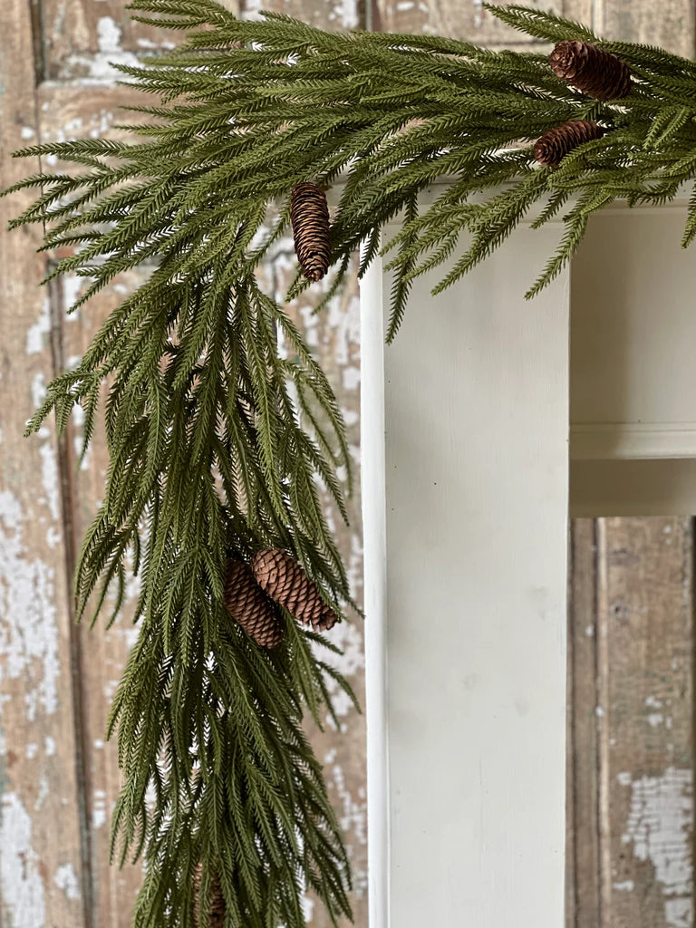 Norfolk Ridge Garland