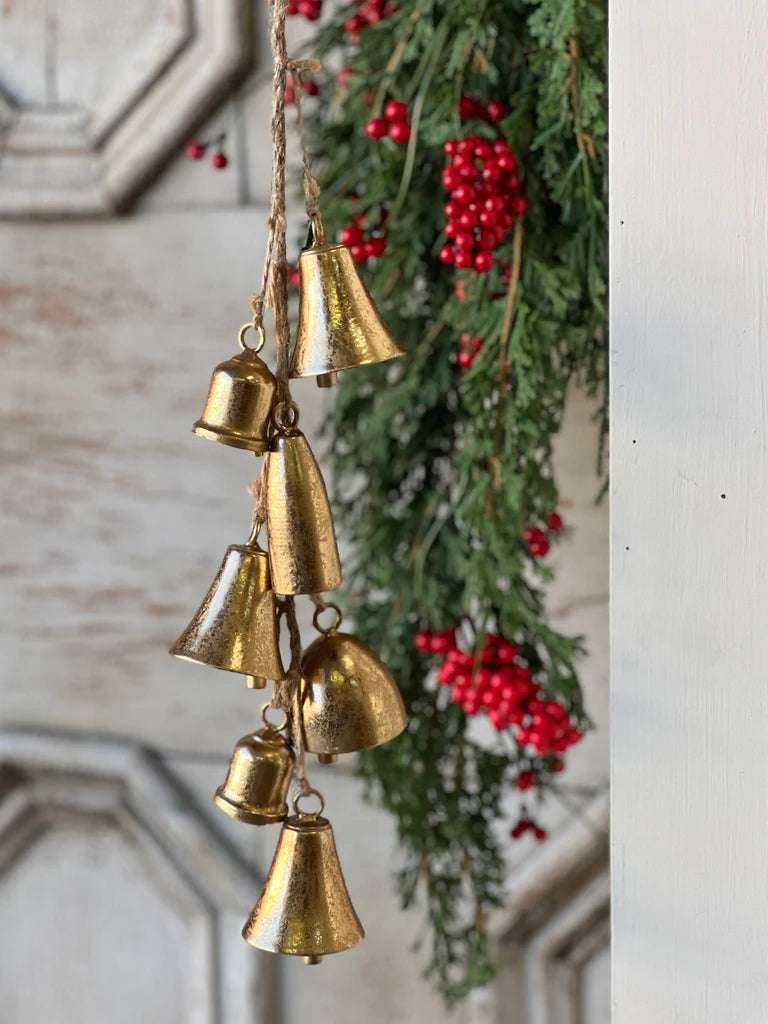 Ensemble Bell Hanging