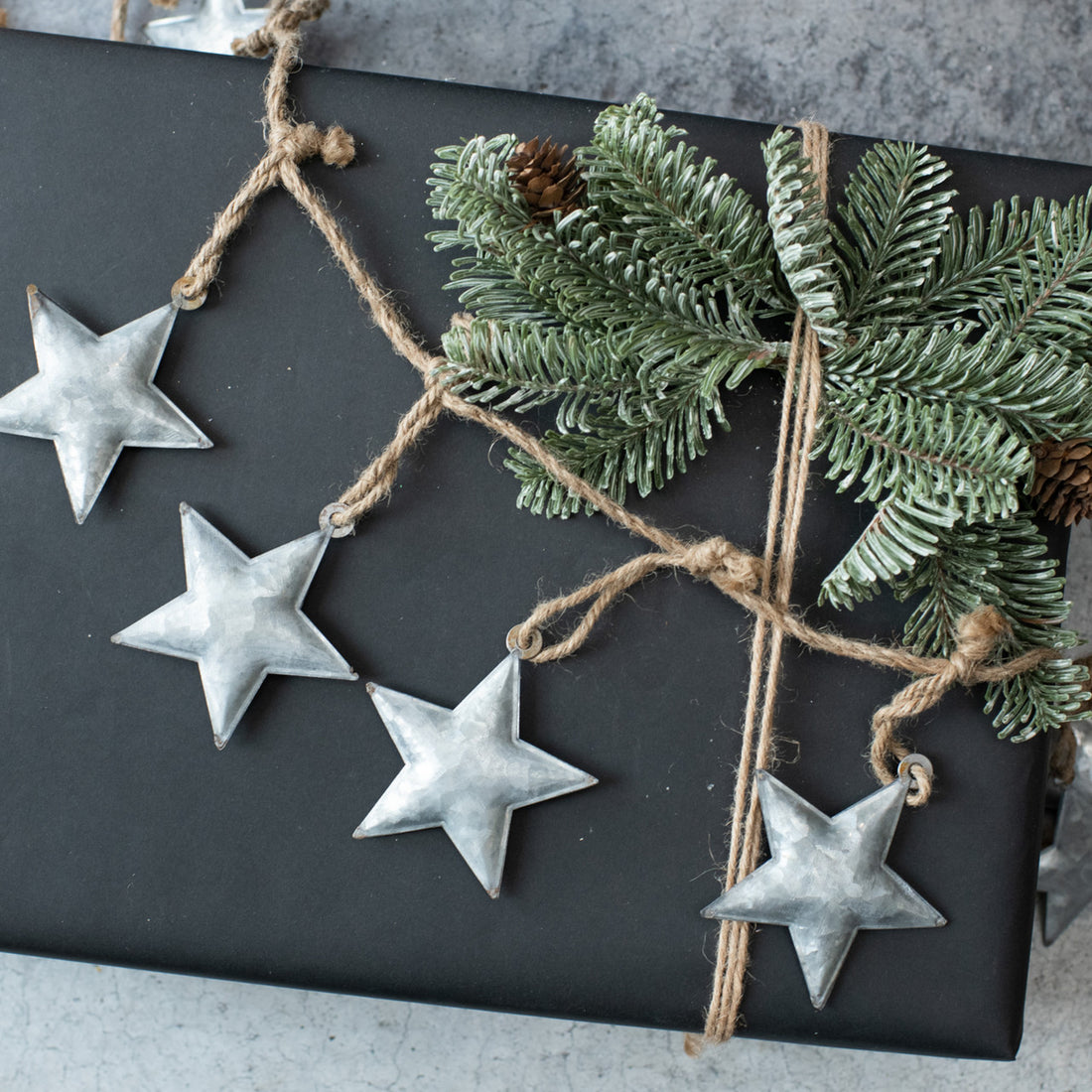 Metal Star Garland