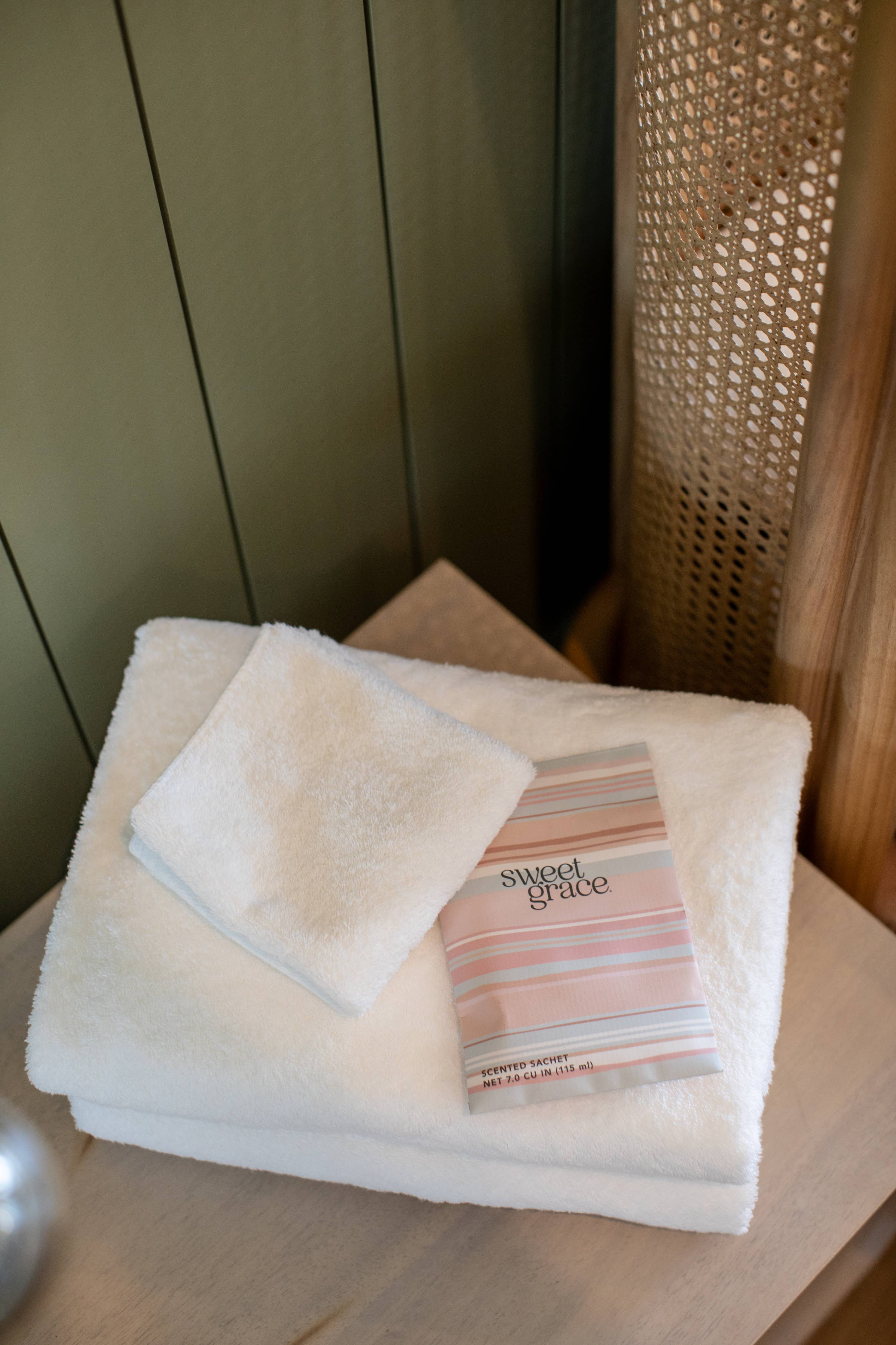 Sweet Grace Modern Stripe Sachet 9 Pack