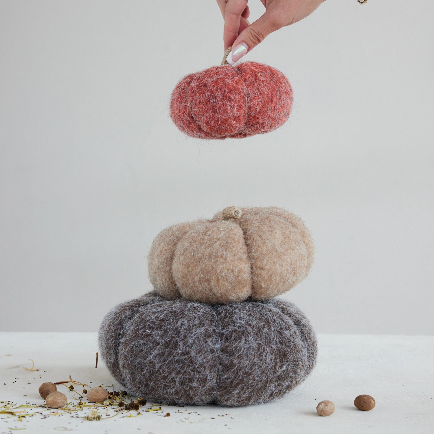 Felt Pumpkin w/ Jute Stem
