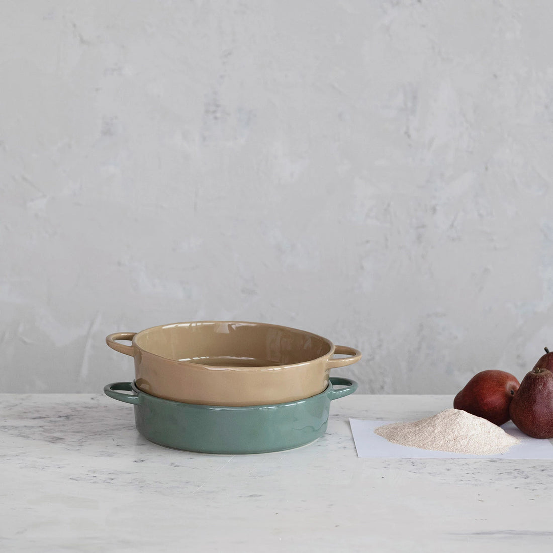Baker w/ Handles