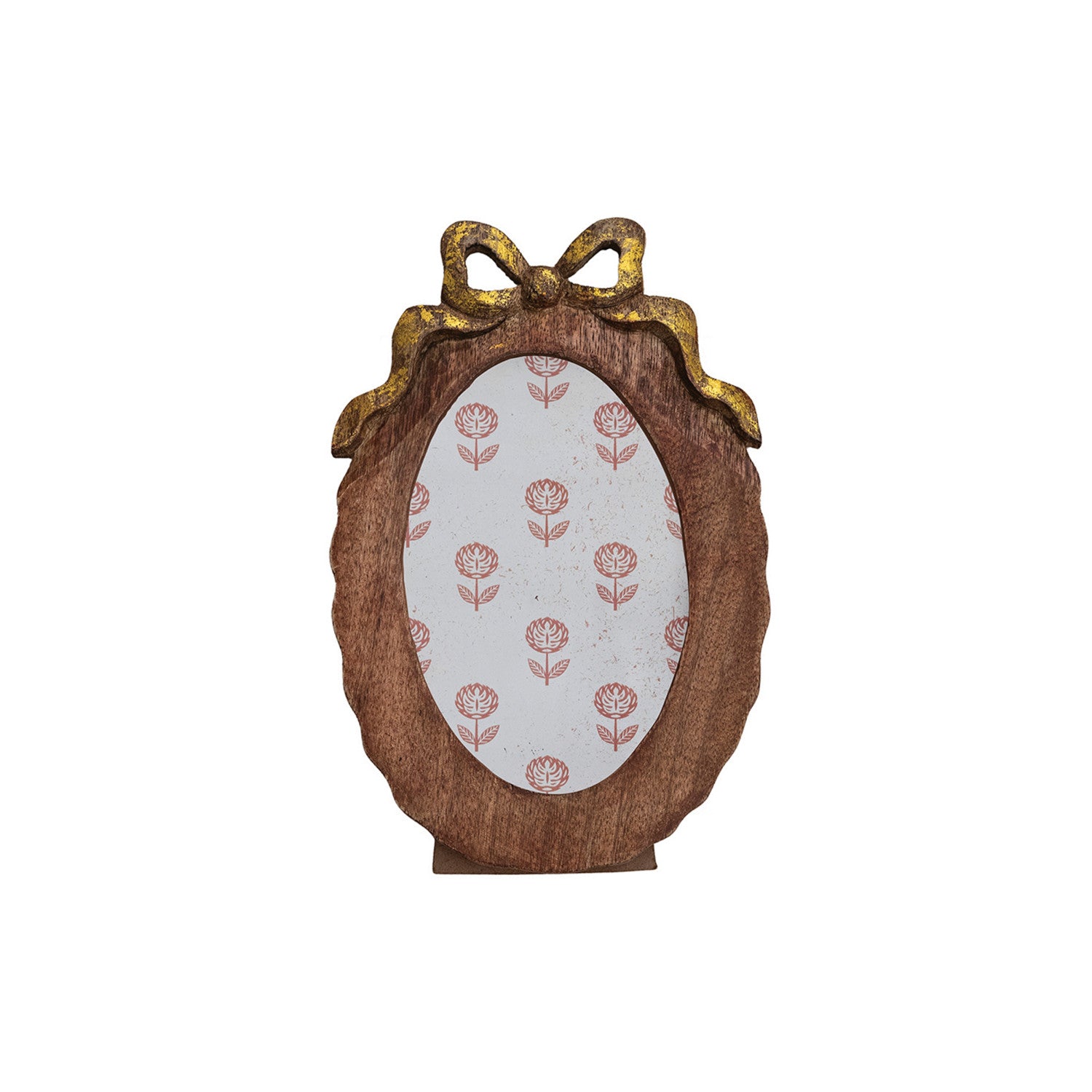 Oval Scalloped Frame