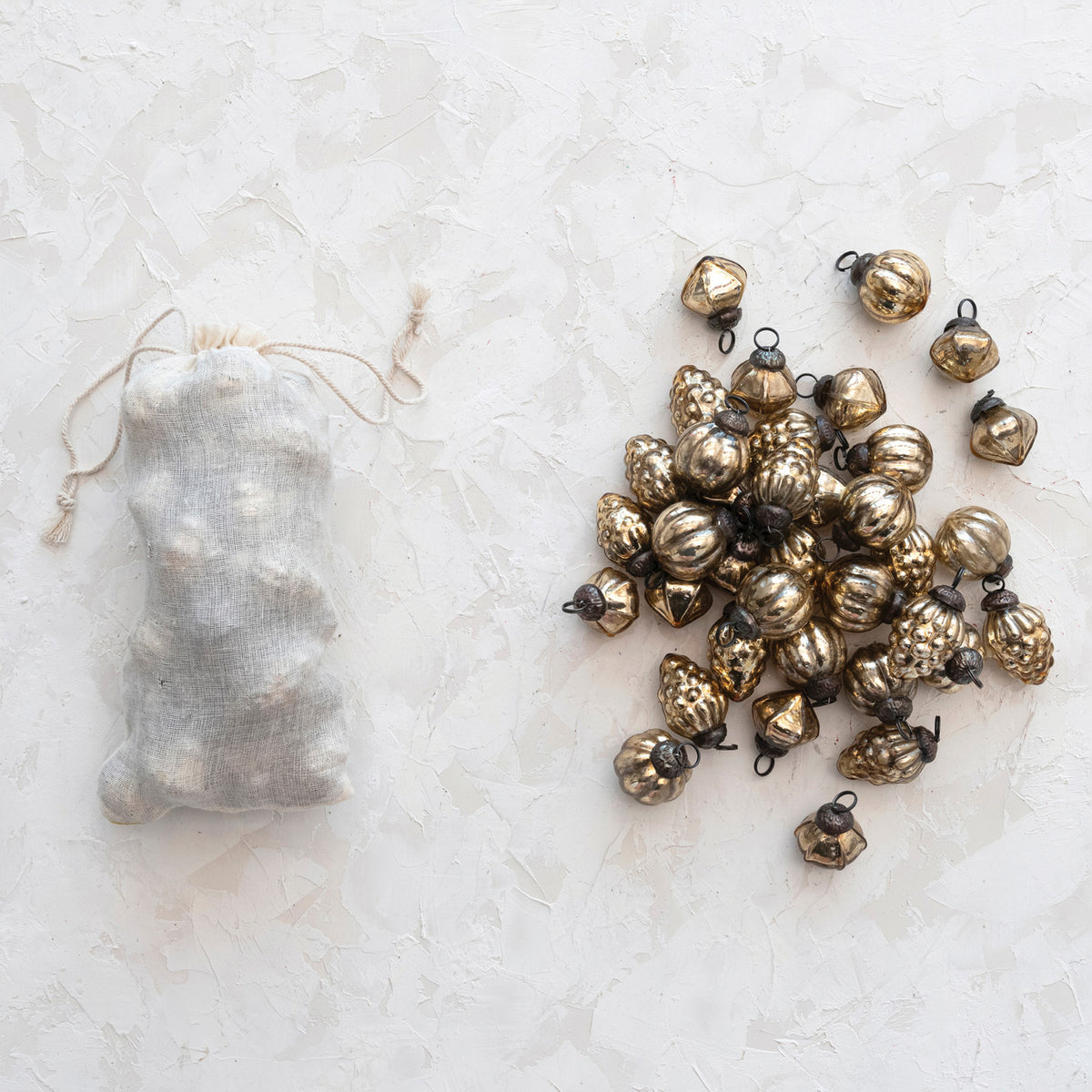 Gold Ornament Set