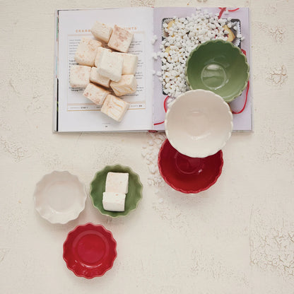 Round Stoneware Scalloped Bowl