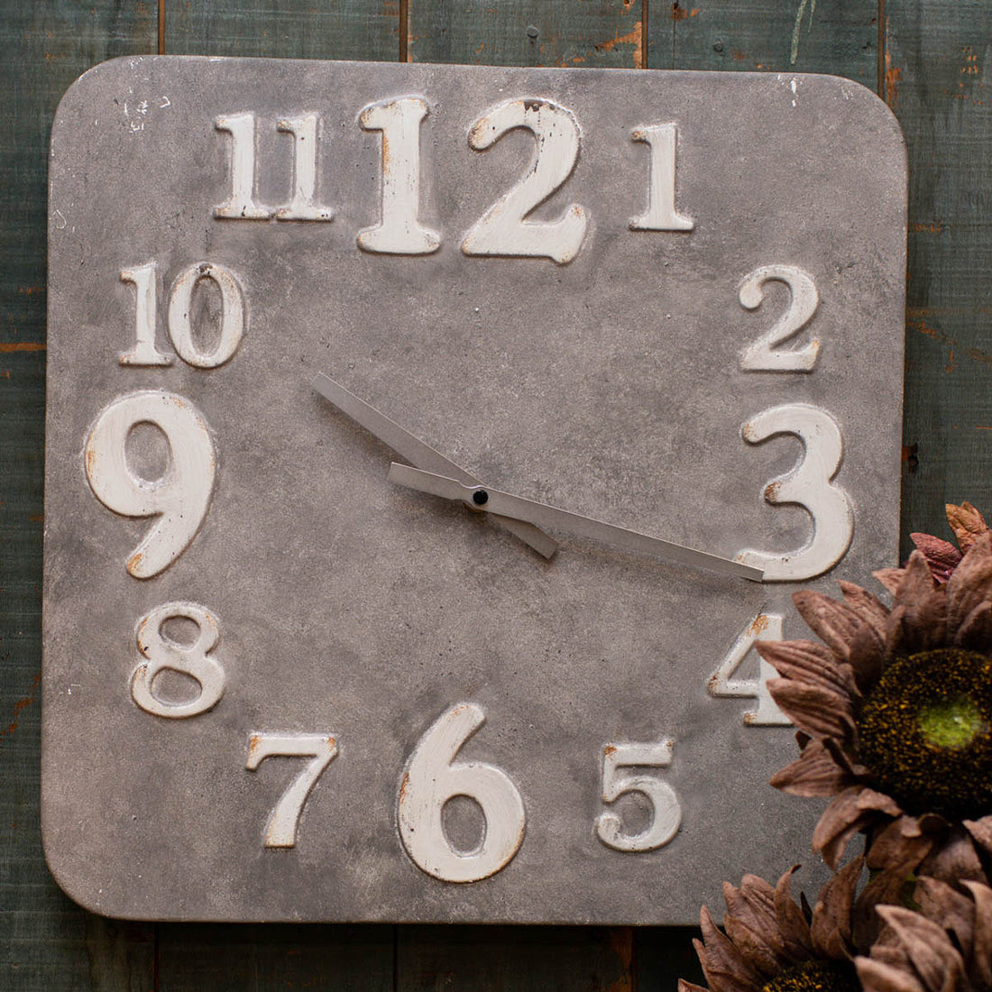 Metal Pendant Clock